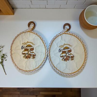 Pair of Mushroom Stitched Oven Mitts/Decor