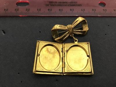 Vintage Locket Pin/ Brooch