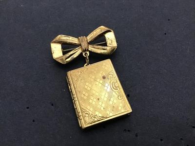 Vintage Locket Pin/ Brooch