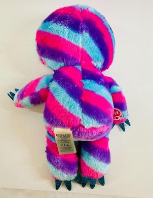 Sale Photo Thumbnail #630: Diagonal stiped pattern, bright colors. Good condition.