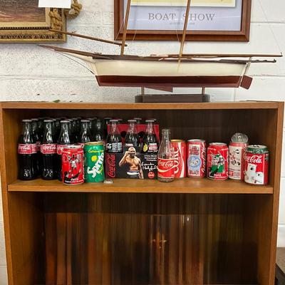 689 Vintage Coca Cola Bottles & Cans Lot