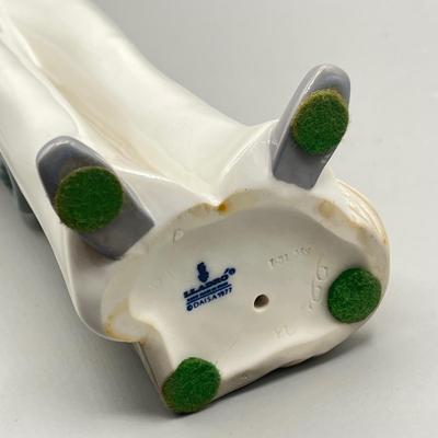 LOT 45L: Lladro Sea Captain Tall Figurine