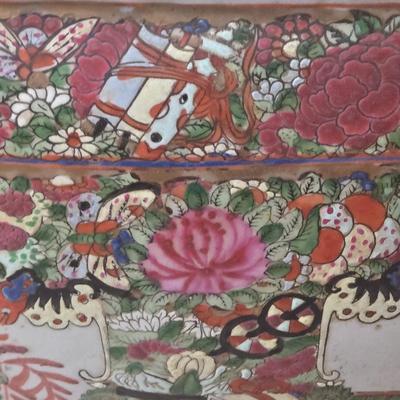 LOT 113K: Chinese Export Famille Rose Porcelain Fishbowl Planter