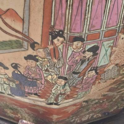 LOT 115K: Chinese Export Famille Rose Porcelain Fishbowl Planter