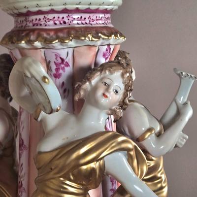 LOT 117K: Dresden Porcelain Figural Centerpiece