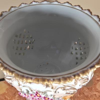 LOT 118K: Dresden Porcelain Pedestal Centerpiece