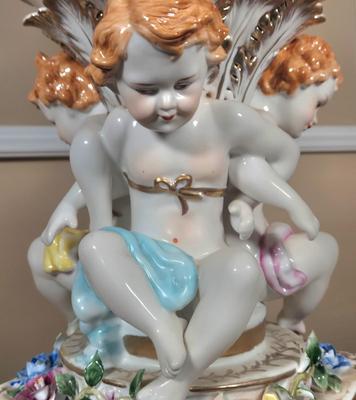 LOT 118K: Dresden Porcelain Pedestal Centerpiece