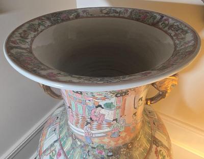 LOT 119P: Large Chinese Rose Medallion Porcelain Floor Vase