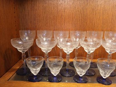 Sale Photo Thumbnail #585: (6) Water Goblet 7 3/4", (6) Champagne/Sherbet 6 1/2", (4) Cordial/Juice 3 1/2" Great Condition