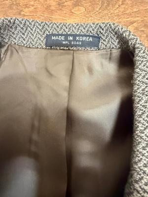 Sale Photo Thumbnail #599: Medium brown color, 100% wool, made in Korea for Macy's/Bullock's Men's Store. 3-button traditional style. Good condition.
