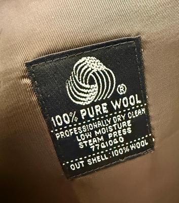 Sale Photo Thumbnail #604: Medium brown color, 100% wool, made in Korea for Macy's/Bullock's Men's Store. 3-button traditional style. Good condition.