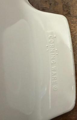 Sale Photo Thumbnail #226: Clear glass covered casserole dishes featuring the iconic "Blue Cornflower" pattern. 1.5 liter and 3 liter sizes.  Very good condition.