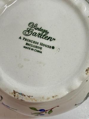 Sale Photo Thumbnail #249: In good condition.