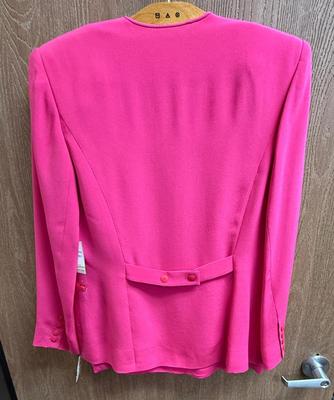 Sale Photo Thumbnail #57: New condition with tags.