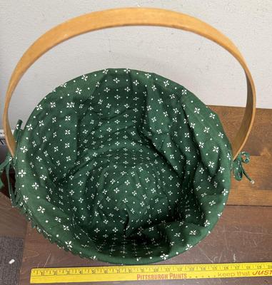 Sale Photo Thumbnail #121: In good condition. Not flat inside on the bottom, it was made with a hump on the bottom.