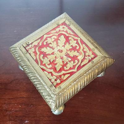 Sale Photo Thumbnail #881