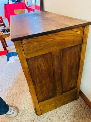 NICE SMALLER ANTIQUE CHEST