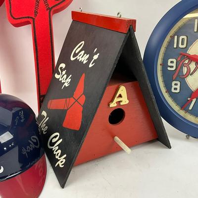 776 Atlanta Braves Fan Lot