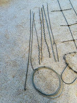 AN ASSORTMENT OF BARBED WIRE