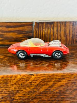 MATCHBOX SUPERFAST NO. 36 HOT ROD DRAGUAR DIE CAST TOY CAR