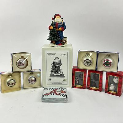 781 Atlanta Braves Christmas Lot