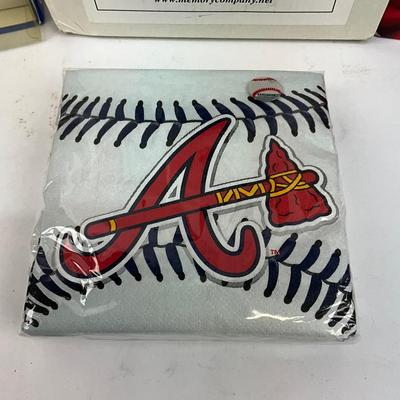 781 Atlanta Braves Christmas Lot