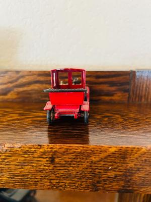 VINTAGE MATCHBOX MODELS OF YESTERYEAR 1912 PACKARD LANDAULRT