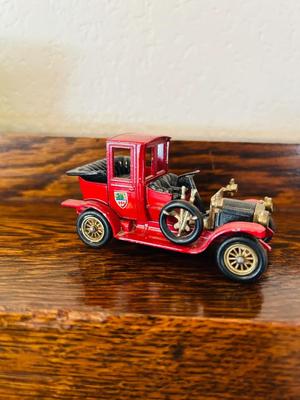 VINTAGE MATCHBOX MODELS OF YESTERYEAR 1912 PACKARD LANDAULRT