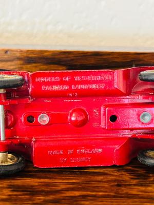 VINTAGE MATCHBOX MODELS OF YESTERYEAR 1912 PACKARD LANDAULRT