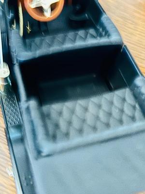 UNIVERSAL HOBBIES 1:18 SCALE 1908-1910 FORD MODEL T