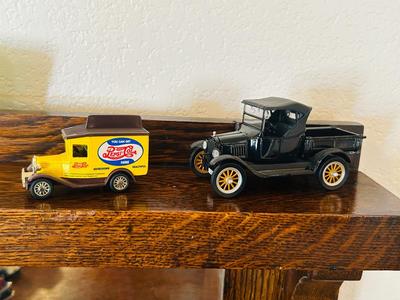 GOLDEN WHEEL DIECAST YELLOW PEPSI COLA SODA DELIVERY TRUCK & NATIONAL MOTOR MUESUM 1925 FORD