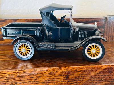 GOLDEN WHEEL DIECAST YELLOW PEPSI COLA SODA DELIVERY TRUCK & NATIONAL MOTOR MUESUM 1925 FORD