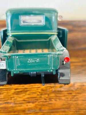 NATIONAL MOTOR MUSEUM MINT 1931 FORD MODEL A & PEPSI DIE-CAST DELIVERY TRUCK