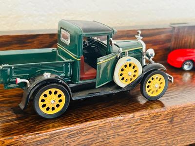 NATIONAL MOTOR MUSEUM MINT 1931 FORD MODEL A & PEPSI DIE-CAST DELIVERY TRUCK