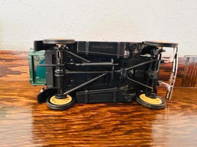 NATIONAL MOTOR MUSEUM MINT 1931 FORD MODEL A & PEPSI DIE-CAST DELIVERY TRUCK