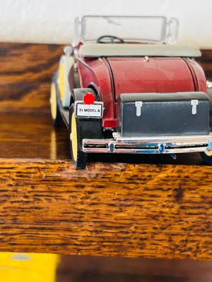 NATIONAL MOTOR MUSEUM MINT 1931 FORD MODEL A AND GOLDEN WHEEL FORD MODEL T PEPSI COLA DELIVERY TRUCK