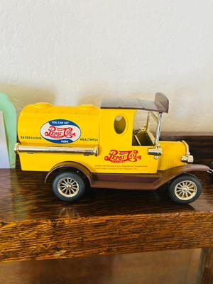 NATIONAL MOTOR MUSEUM MINT 1931 FORD MODEL A AND GOLDEN WHEEL FORD MODEL T PEPSI COLA DELIVERY TRUCK