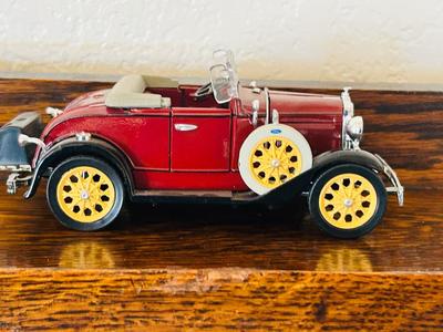 NATIONAL MOTOR MUSEUM MINT 1931 FORD MODEL A AND GOLDEN WHEEL FORD MODEL T PEPSI COLA DELIVERY TRUCK