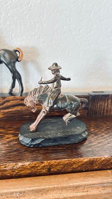 VINTAGE HEAVY BRONZE COLT AND BUCKING BRONCO VAQUERO COWBOY
