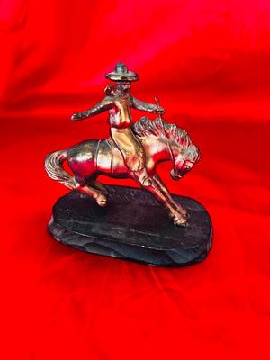VINTAGE HEAVY BRONZE COLT AND BUCKING BRONCO VAQUERO COWBOY