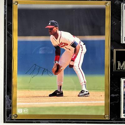827 MLB Photograph Signed Fred McGriff