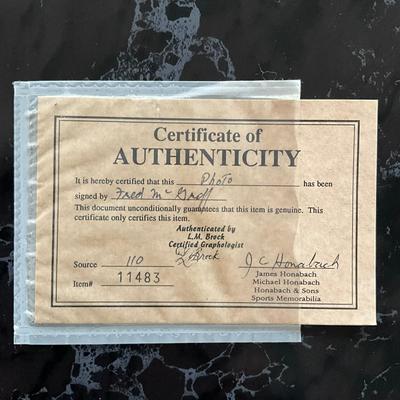 827 MLB Photograph Signed Fred McGriff