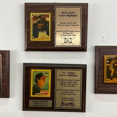 835 Atlanta Braves Player Plaques And Baseball Cards