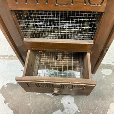 909 Pine Produce Storage With Paper Towl Rack