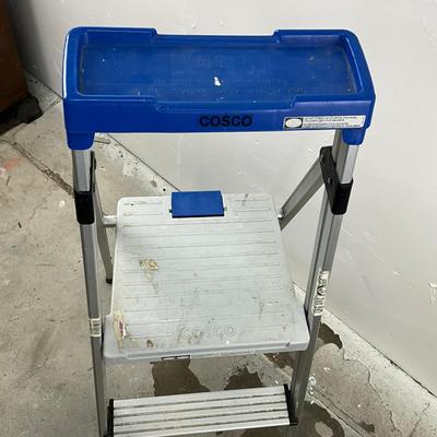 918 Cosco Lite Solutions Five Foot Ladder