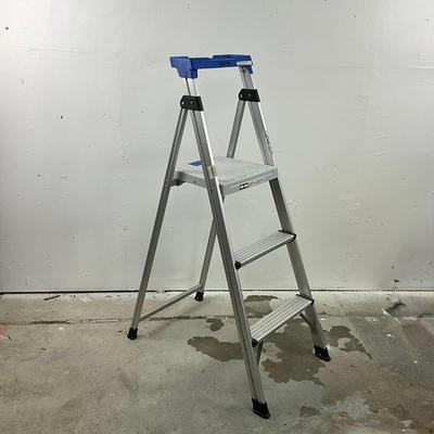 918 Cosco Lite Solutions Five Foot Ladder