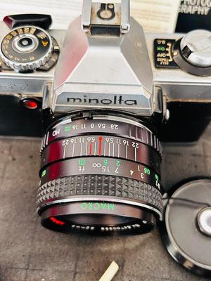 MINOLTA XG-7 35MM CAMERA & VIVITAR 70-150 MACRO FOCUSING ZOOM MC 70-150MM LENS THIS HAS ALL THE BELLS AND WHISTLES INCLUDING THE...