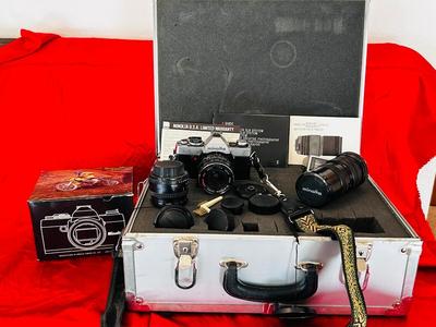 MINOLTA XG-7 35MM CAMERA & VIVITAR 70-150 MACRO FOCUSING ZOOM MC 70-150MM LENS THIS HAS ALL THE BELLS AND WHISTLES INCLUDING THE...