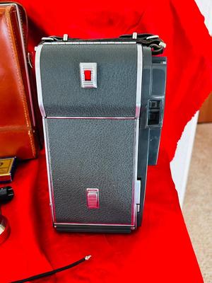 1950’s POLAROID LAND CAMERA MODEL 150 IN ORIGINAL CASE WITH ACCESSORIES