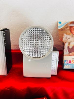 1950’s POLAROID LAND CAMERA MODEL 150 IN ORIGINAL CASE WITH ACCESSORIES